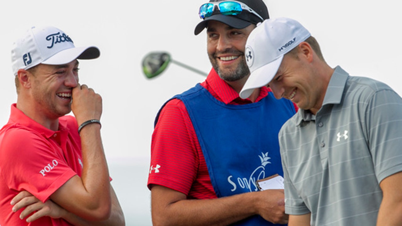 Fresh off a victory, Justin Thomas joins the 59 club (Jan 12, 2017)